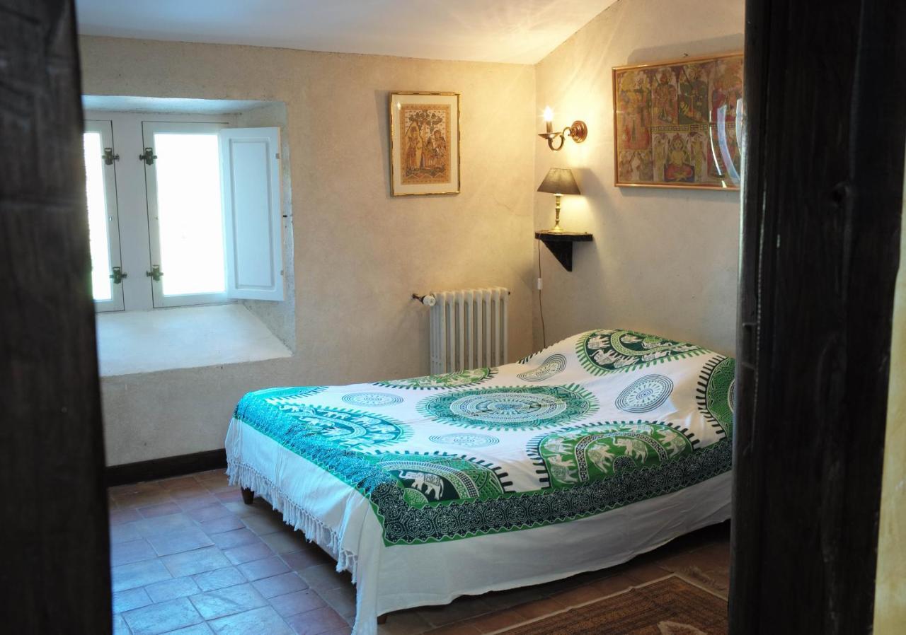 Logis De La Robliniere Bed & Breakfast Landevieille Bagian luar foto